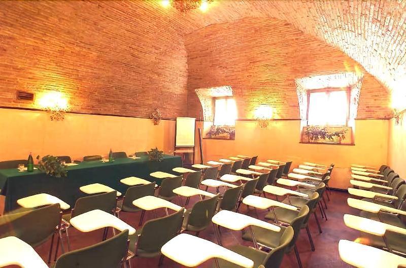 Hotel&Ristorante Miramonti Palazzo Storico Rieti Bagian luar foto