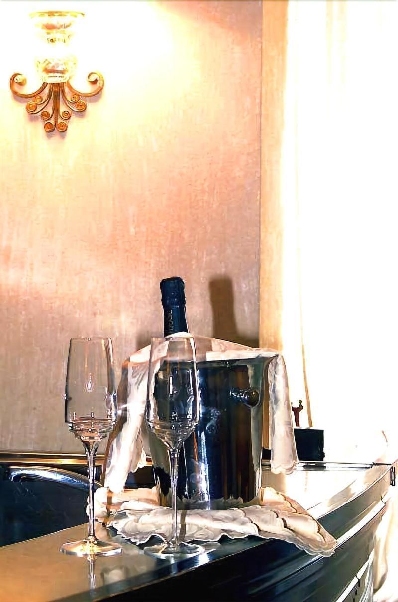 Hotel&Ristorante Miramonti Palazzo Storico Rieti Bagian luar foto